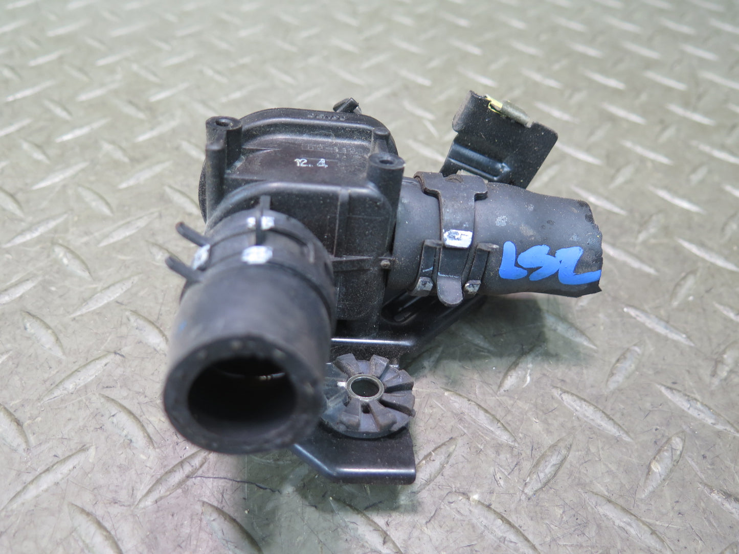 01-06 Lexus UCF30L LS430 Hvac Heater Control Water Valve OEM