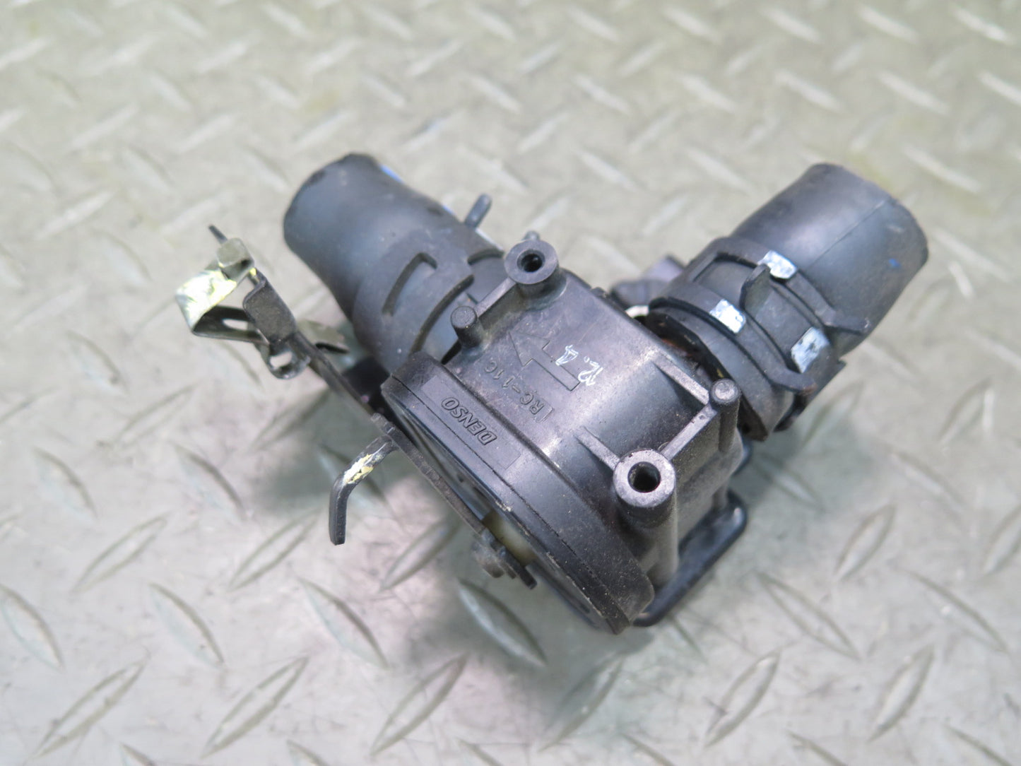 01-06 Lexus UCF30L LS430 Hvac Heater Control Water Valve OEM