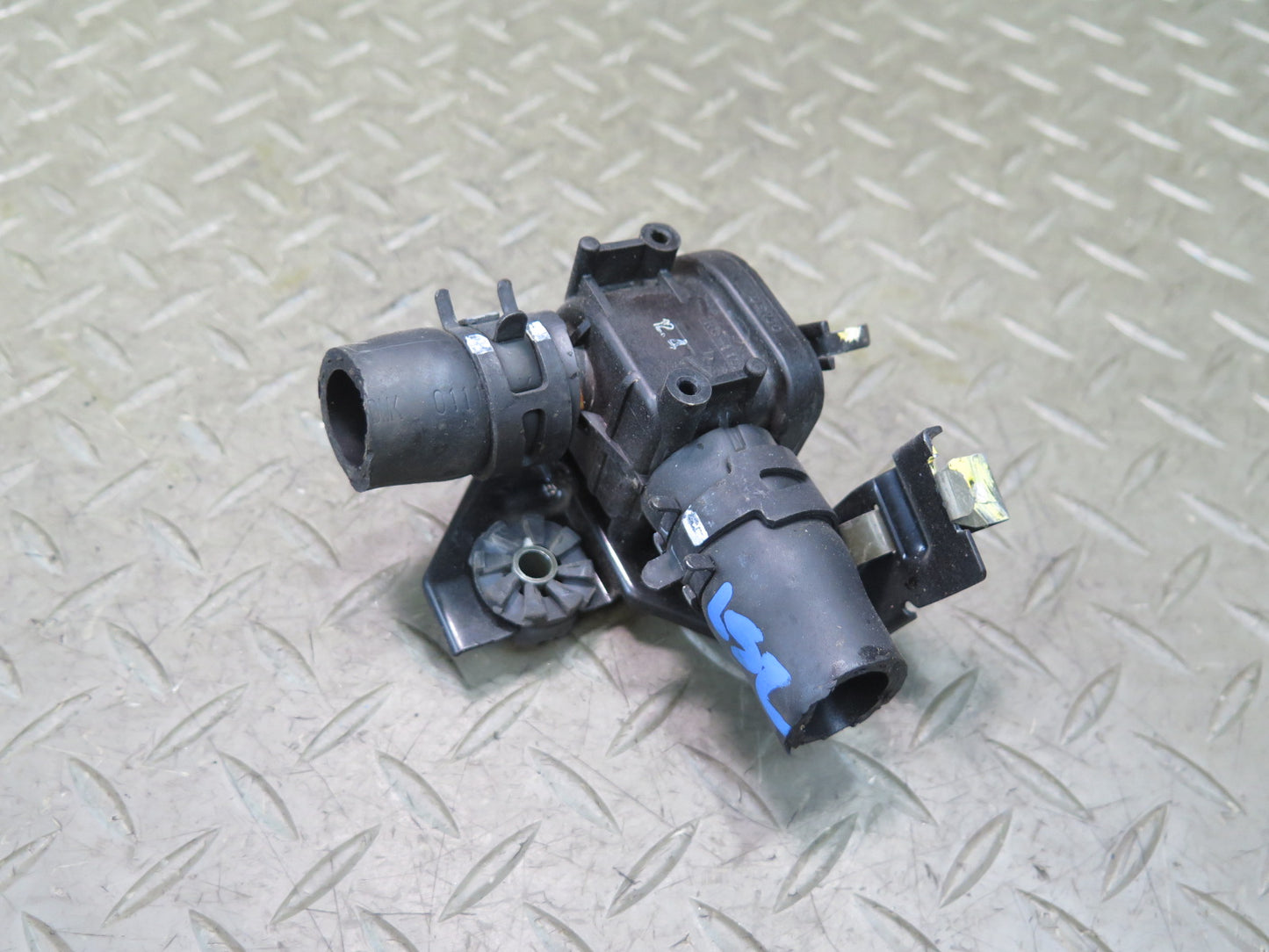 01-06 Lexus UCF30L LS430 Hvac Heater Control Water Valve OEM