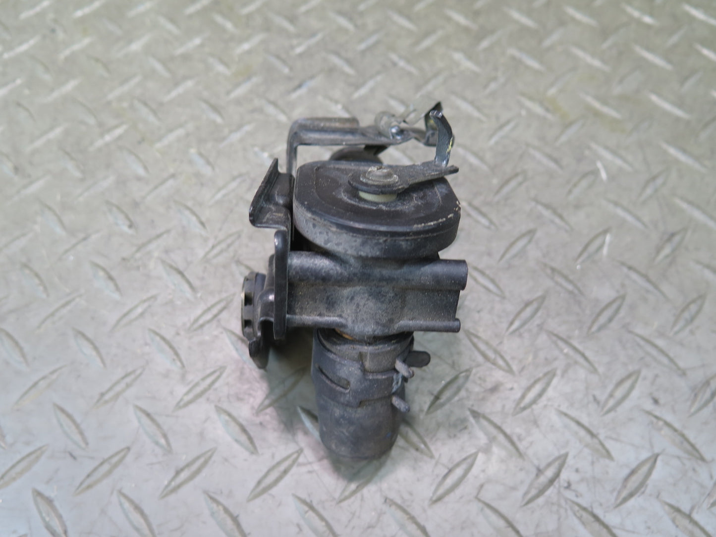 01-06 Lexus UCF30L LS430 Hvac Heater Control Water Valve OEM