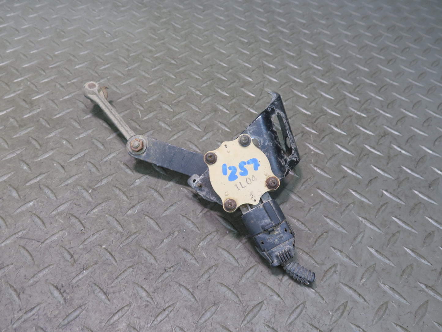 01-06 Lexus UCF30L LS430 Rear Left Right Suspension Height Level Sensor Set OEM