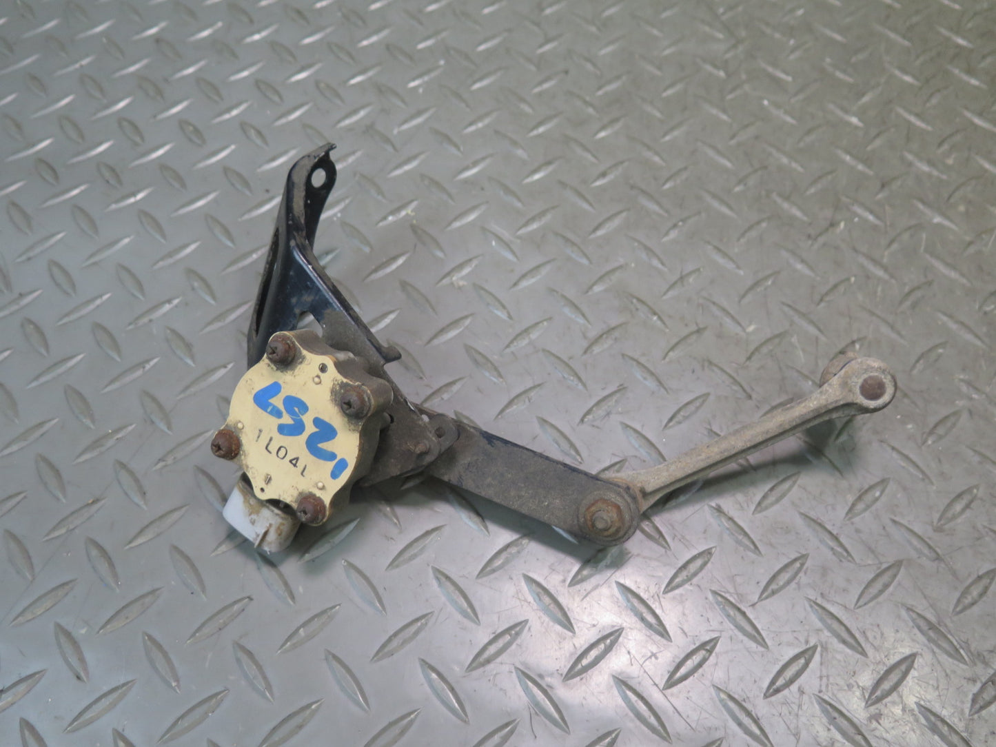 01-06 Lexus UCF30L LS430 Rear Left Right Suspension Height Level Sensor Set OEM