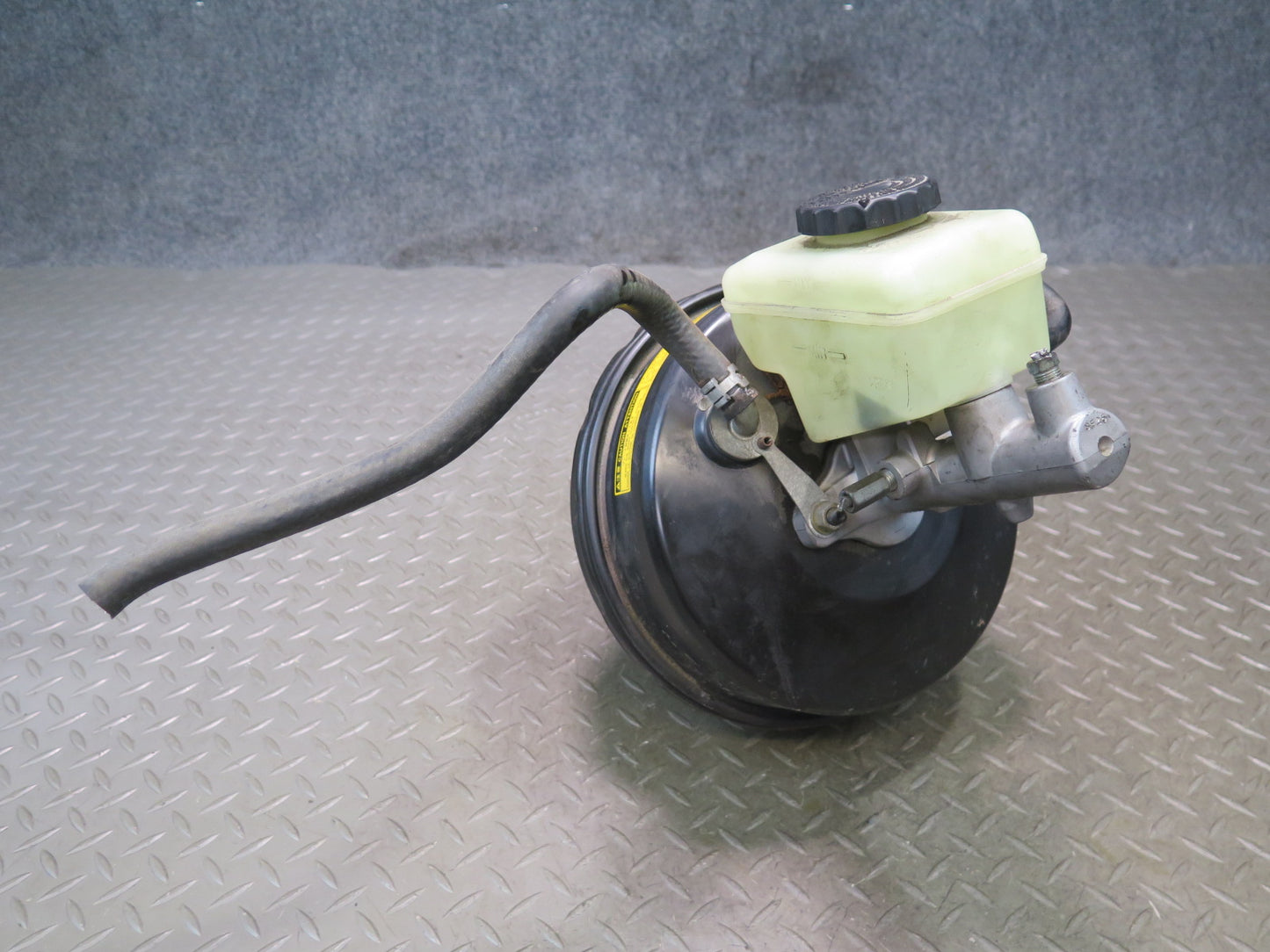 01-03 Lexus UCF30L LS430 Brake Master Cylinder Booster Fluid Reservoir OEM