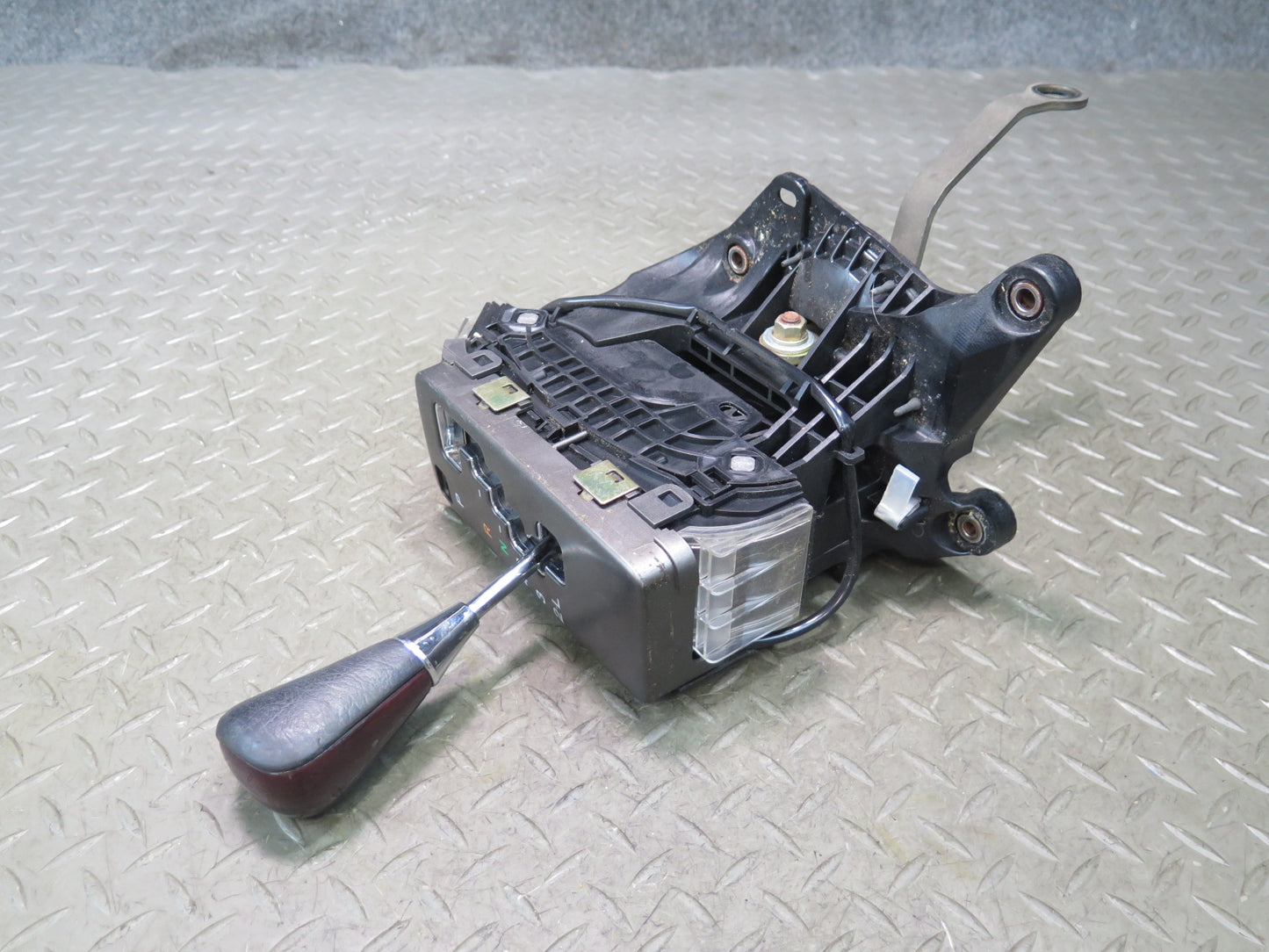 01-03 Lexus UCF30L LS430 A/T Automatic Transmission Shifter RED Wood OEM