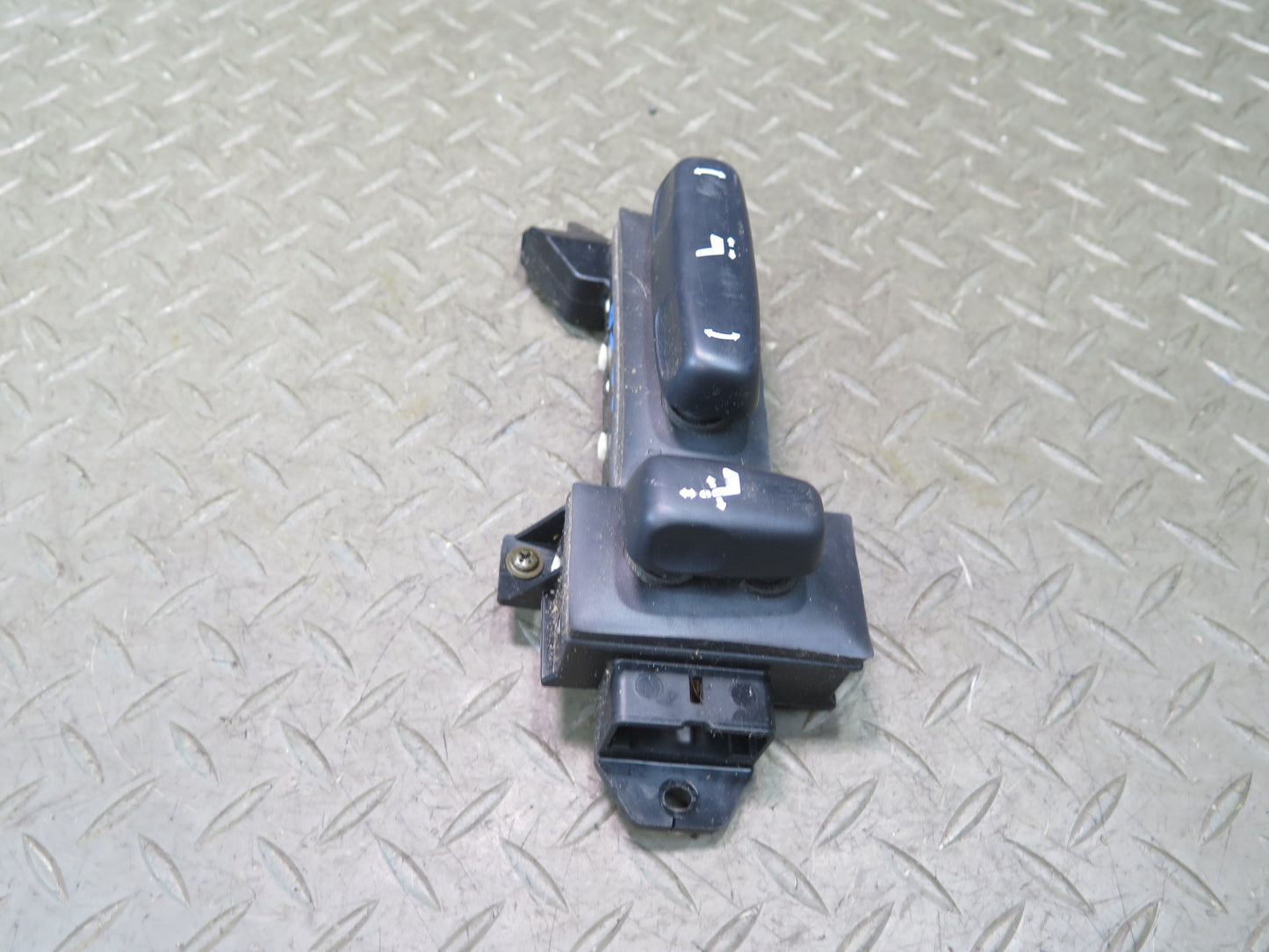 01-03 Lexus UCF30L LS430 Front Right Passenger Seat Adjust Switch Black OEM