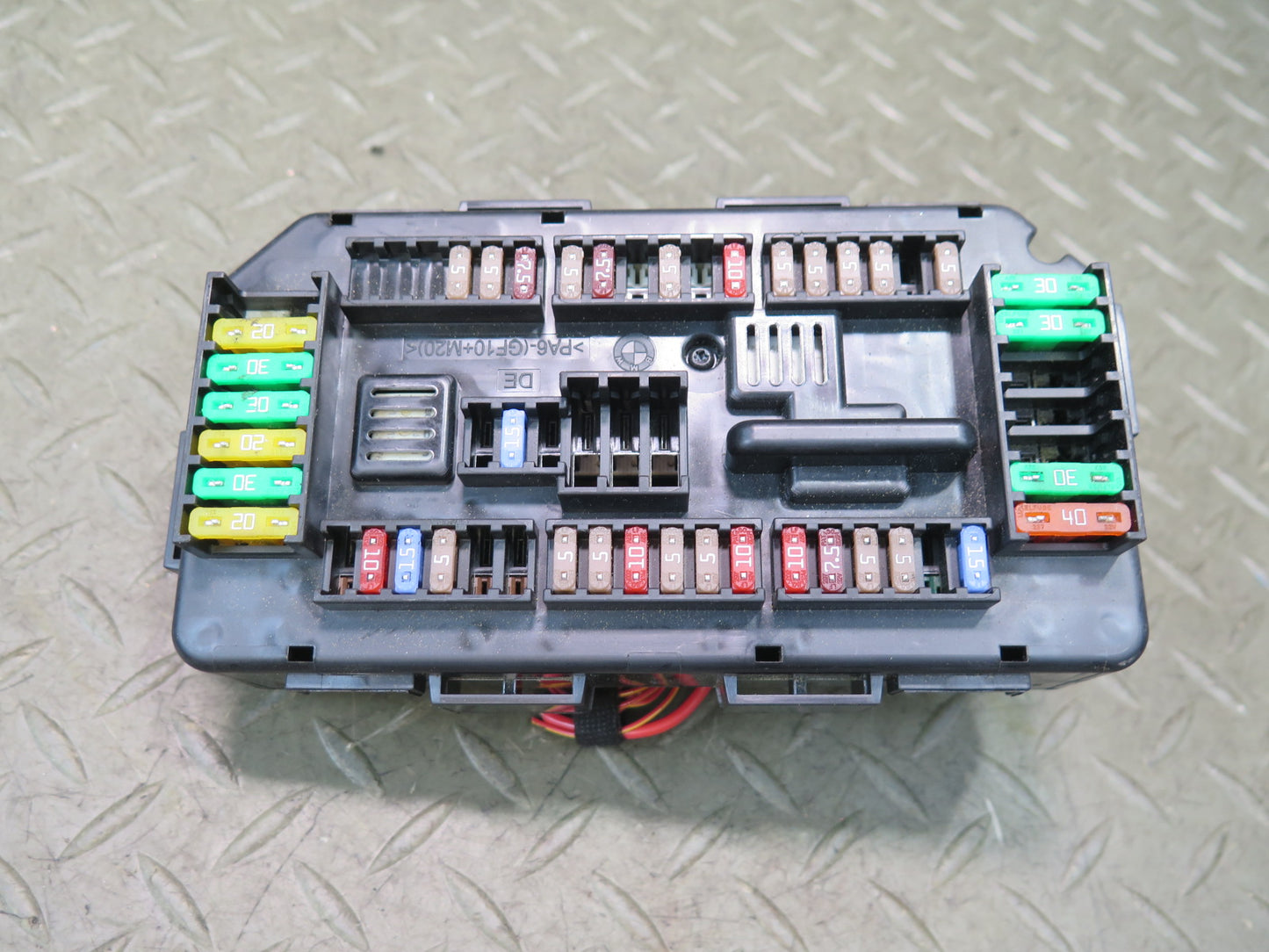 2015-2020 BMW F32 F33 F82 F83 M4 Front Power Distribution Fuse Relay Box 9389068