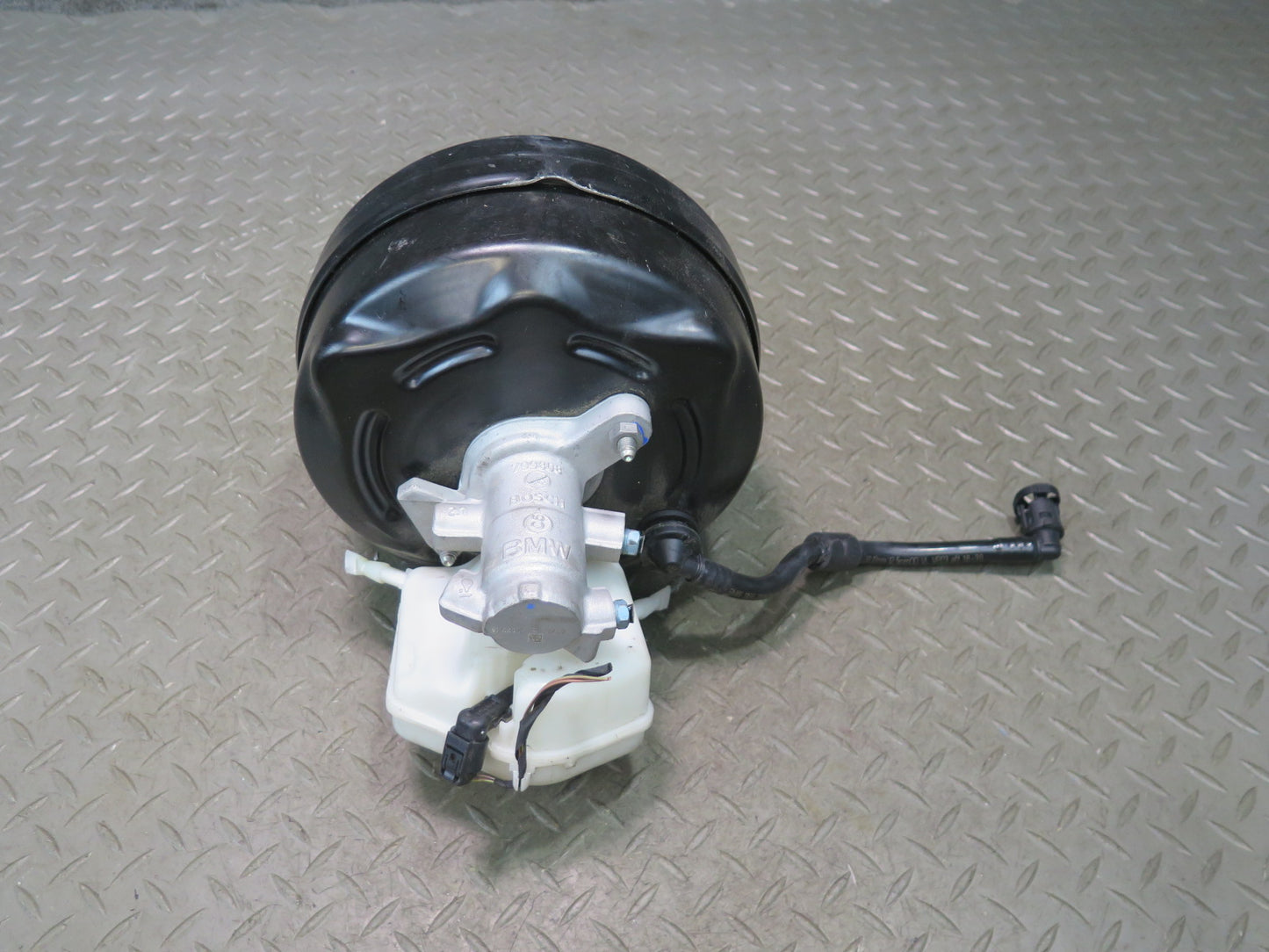 2015-2020 BMW F32 F33 F82 F83 M4 Brake Master Cylinder Booster Fluid Reservoir