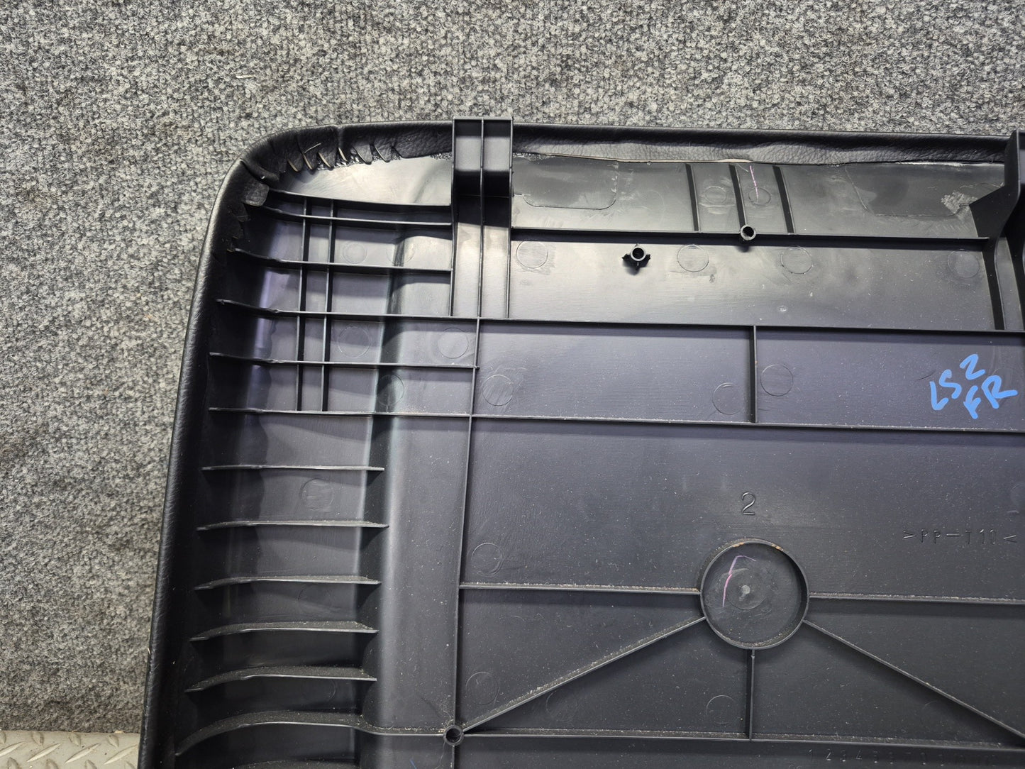 01-03 Lexus UCF30L LS430 Front Right Seat Back Trim Panel Black OEM