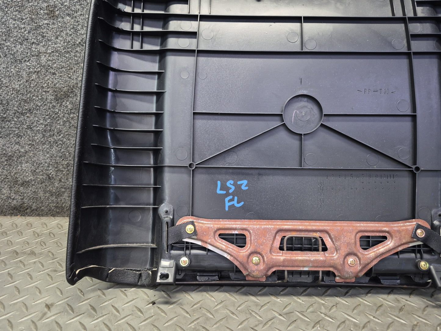 01-03 Lexus UCF30L LS430 Front Left Driver Seat Back Trim Panel Black OEM