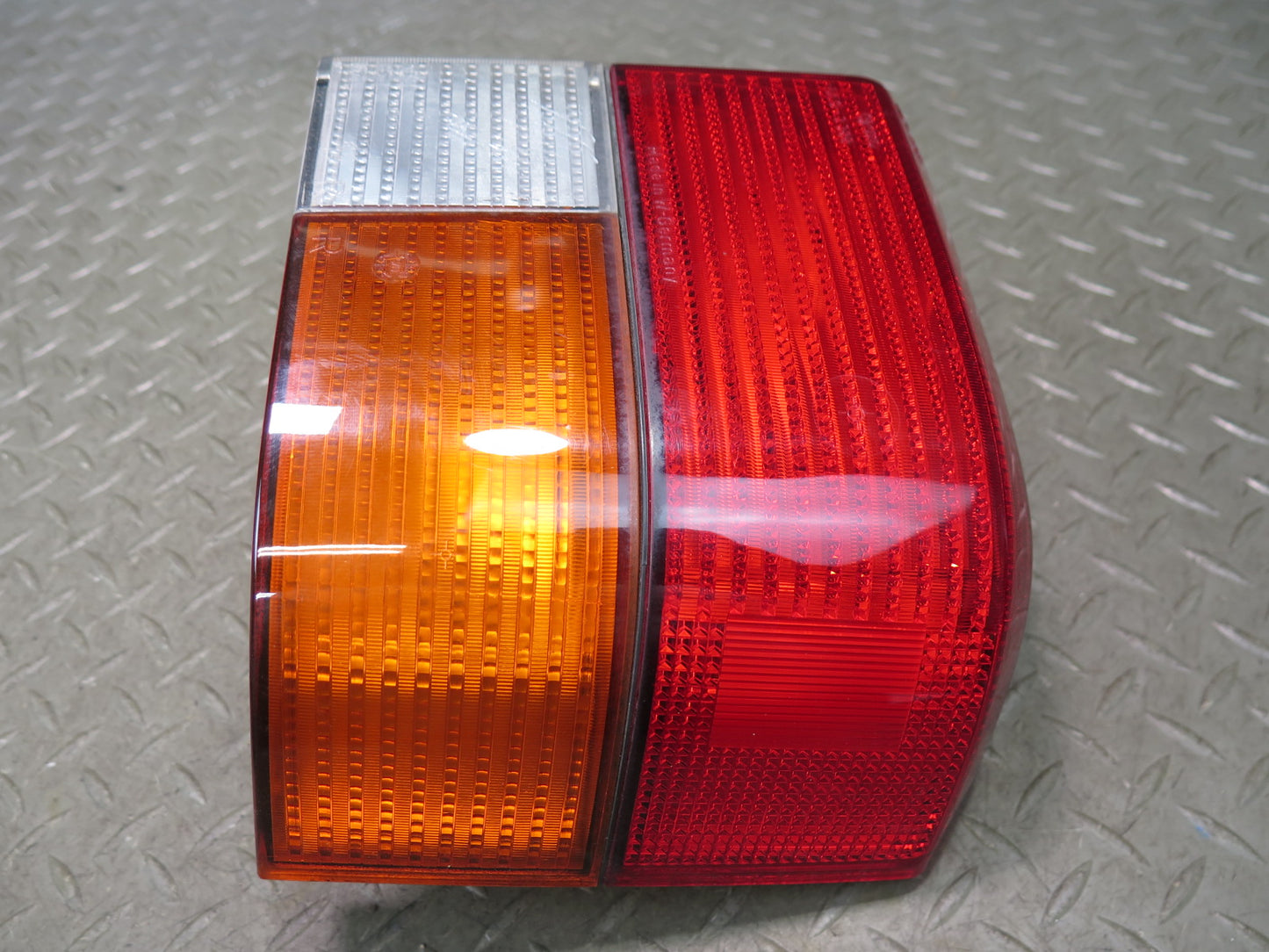 99-03 VW Eurovan T4 Set of 2 Rear Left & Right Tail Light Lamp OEM