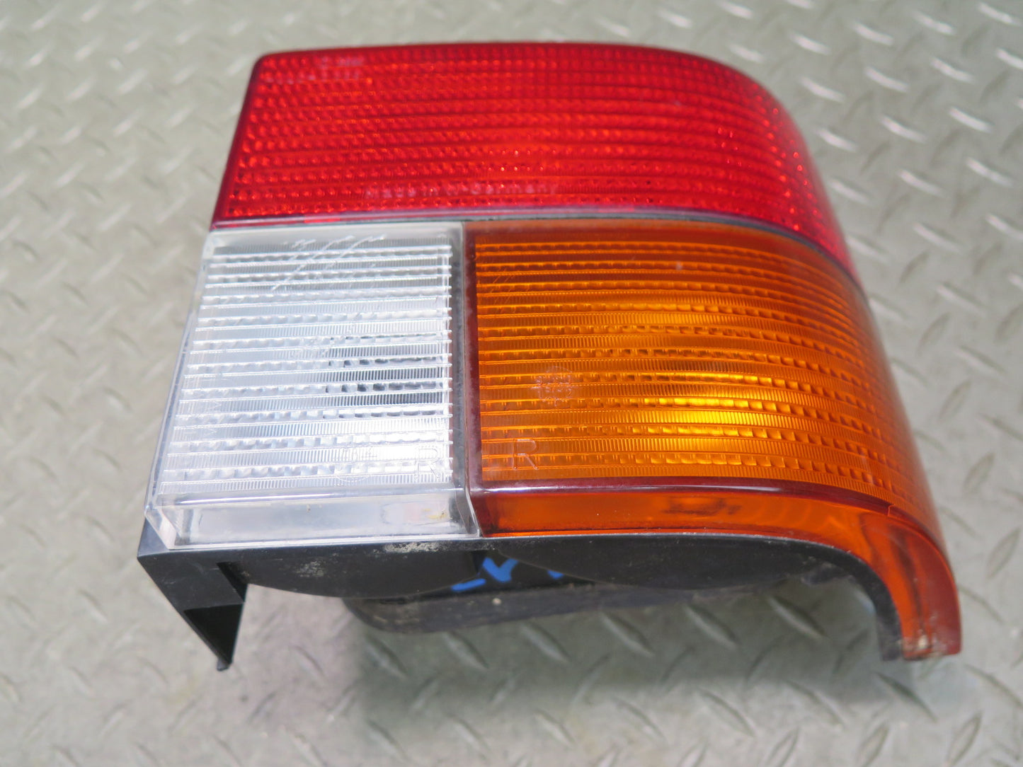 99-03 VW Eurovan T4 Set of 2 Rear Left & Right Tail Light Lamp OEM