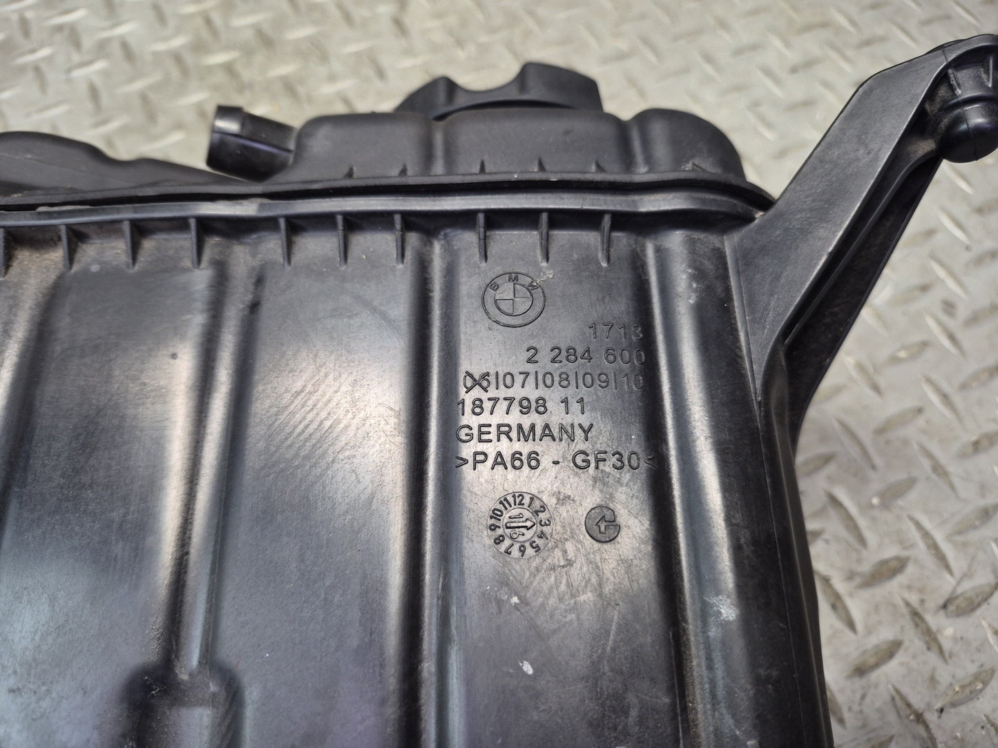 2015-2020 BMW F82 F83 M4 M3 Engine Coolant Expansion  Overflow Reservoir Tank