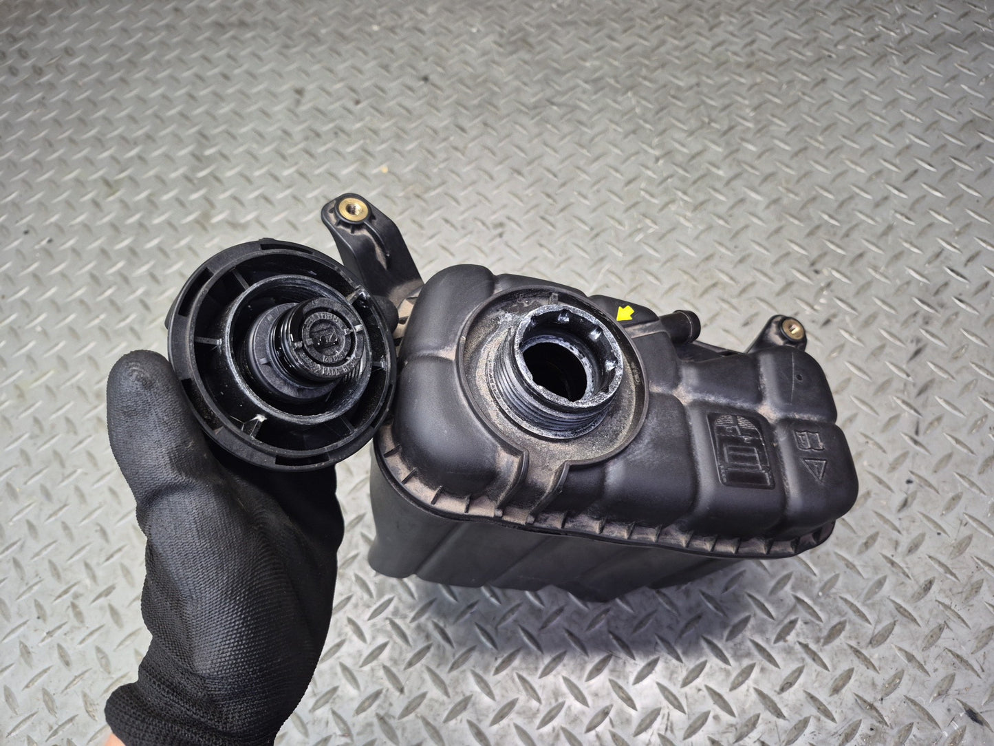 2015-2020 BMW F82 F83 M4 M3 Engine Coolant Expansion  Overflow Reservoir Tank