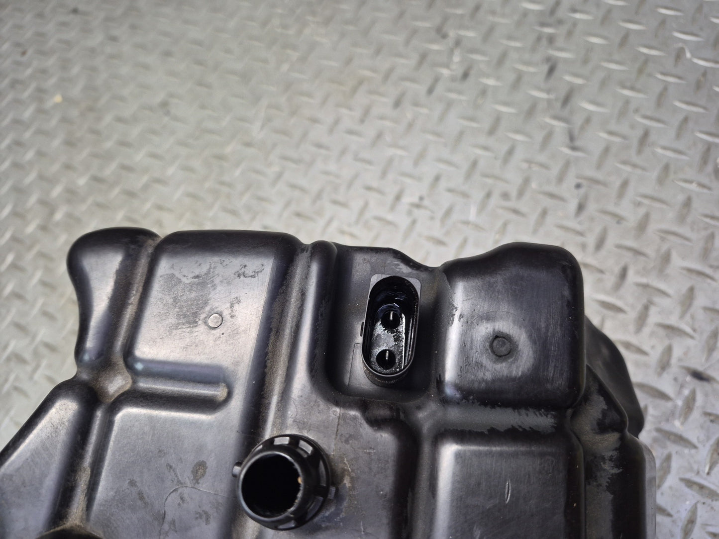2015-2020 BMW F82 F83 M4 M3 Engine Coolant Expansion  Overflow Reservoir Tank