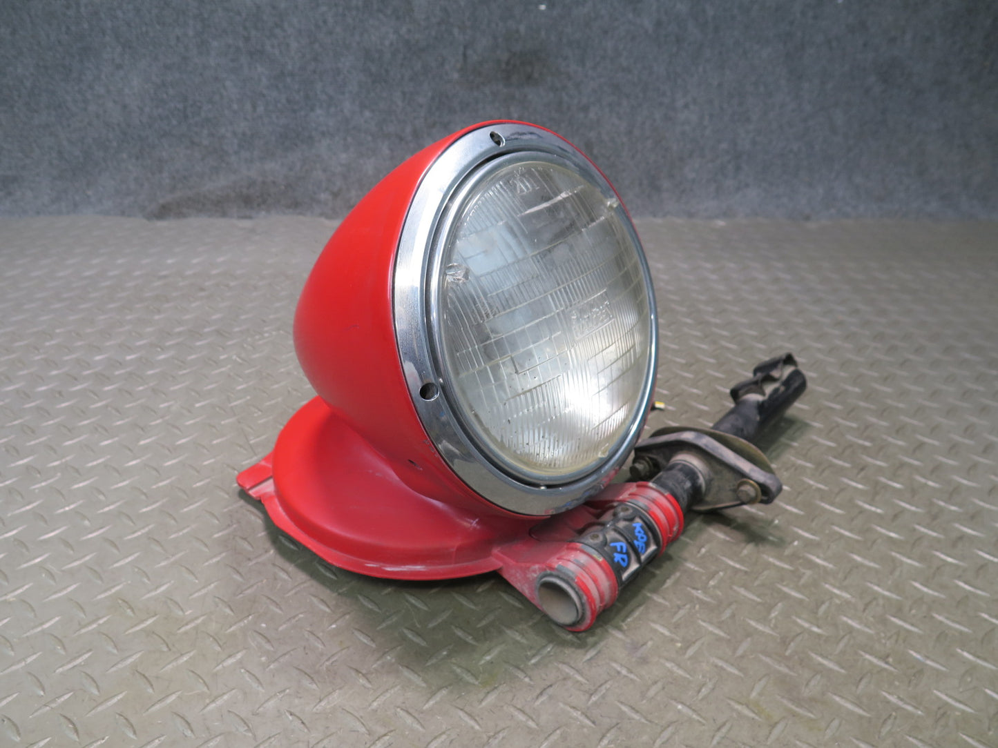 1978-1986 Porsche 928 S Front Right Side Halogen Headlight Lamp Assembly