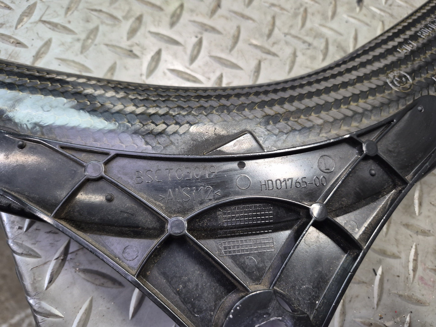 2015-2020 BMW F82 F83 M4 Cfrp Carbon Fiber Front Strut Tower Brace 8061631