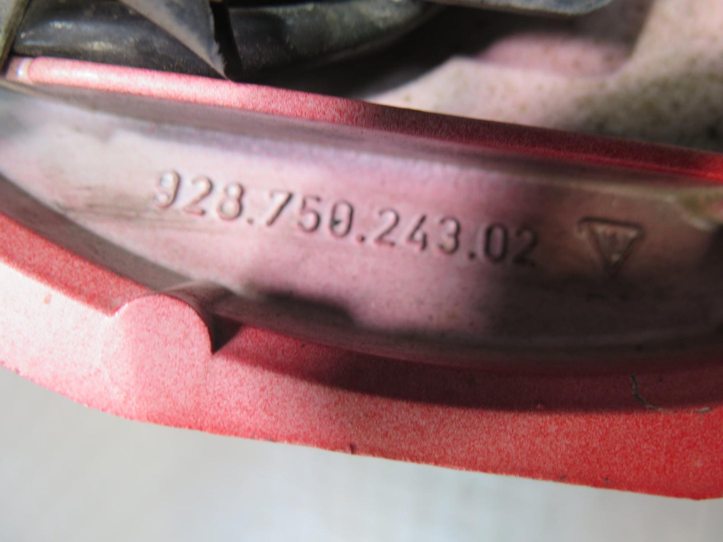 1978-1986 Porsche 928 S Front Left Side Halogen Headlight Lamp Assembly