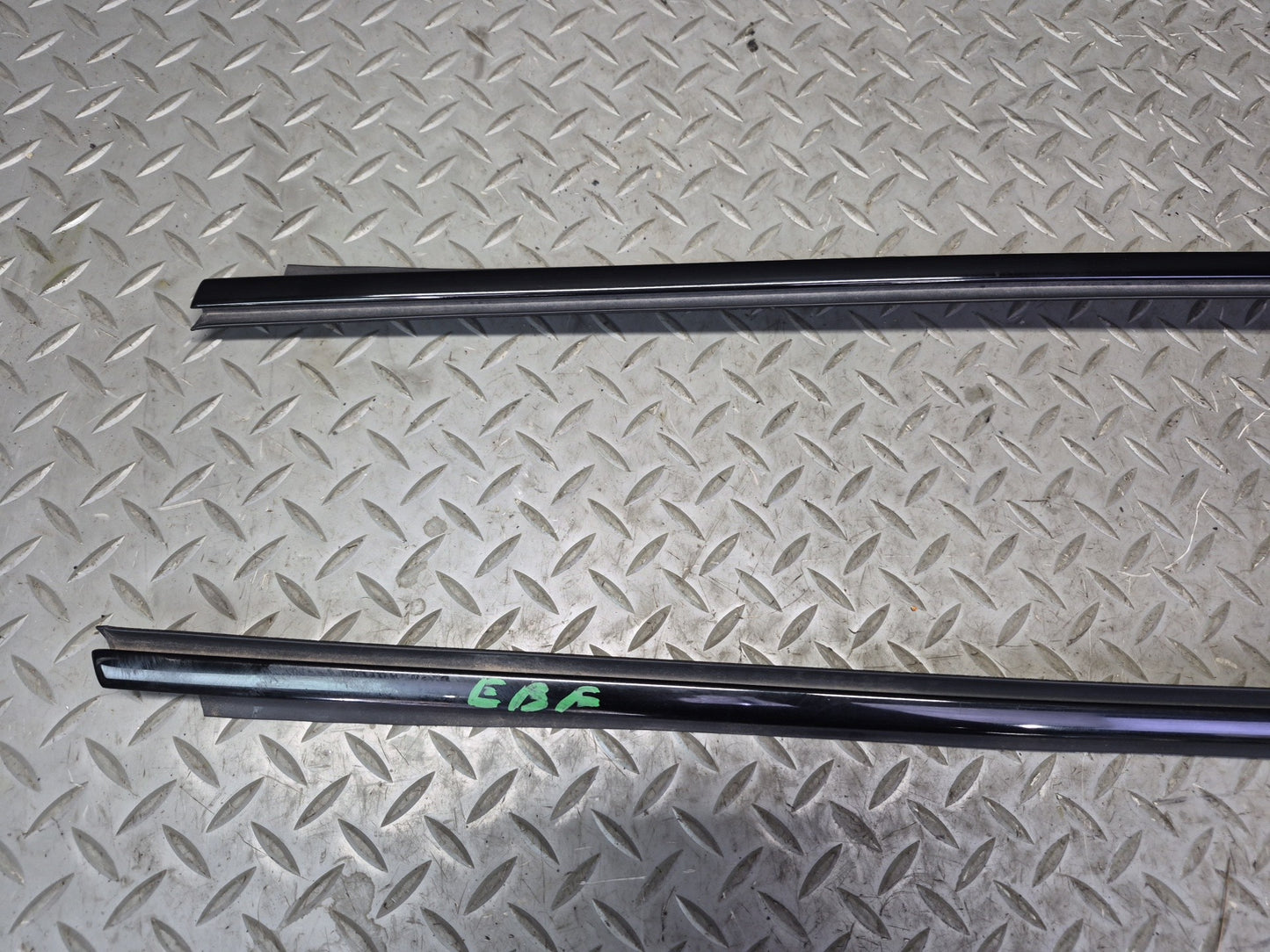 2015-2020 BMW F33 F83 M4 Convertible Rear Quarter Shadow Line Trim Molding Set