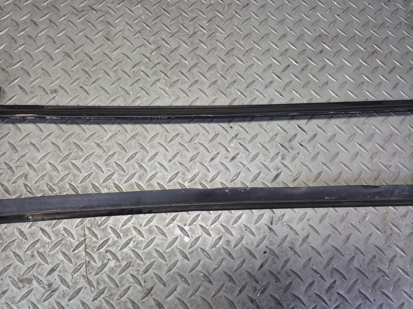 2015-2020 BMW F33 F83 M4 Convertible Rear Quarter Shadow Line Trim Molding Set