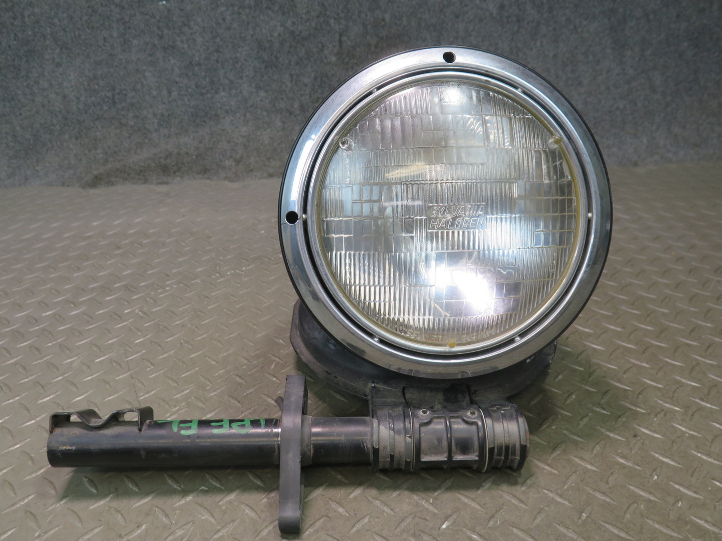 1978-1986 Porsche 928 S Front Left Side Halogen Headlight Lamp Assembly