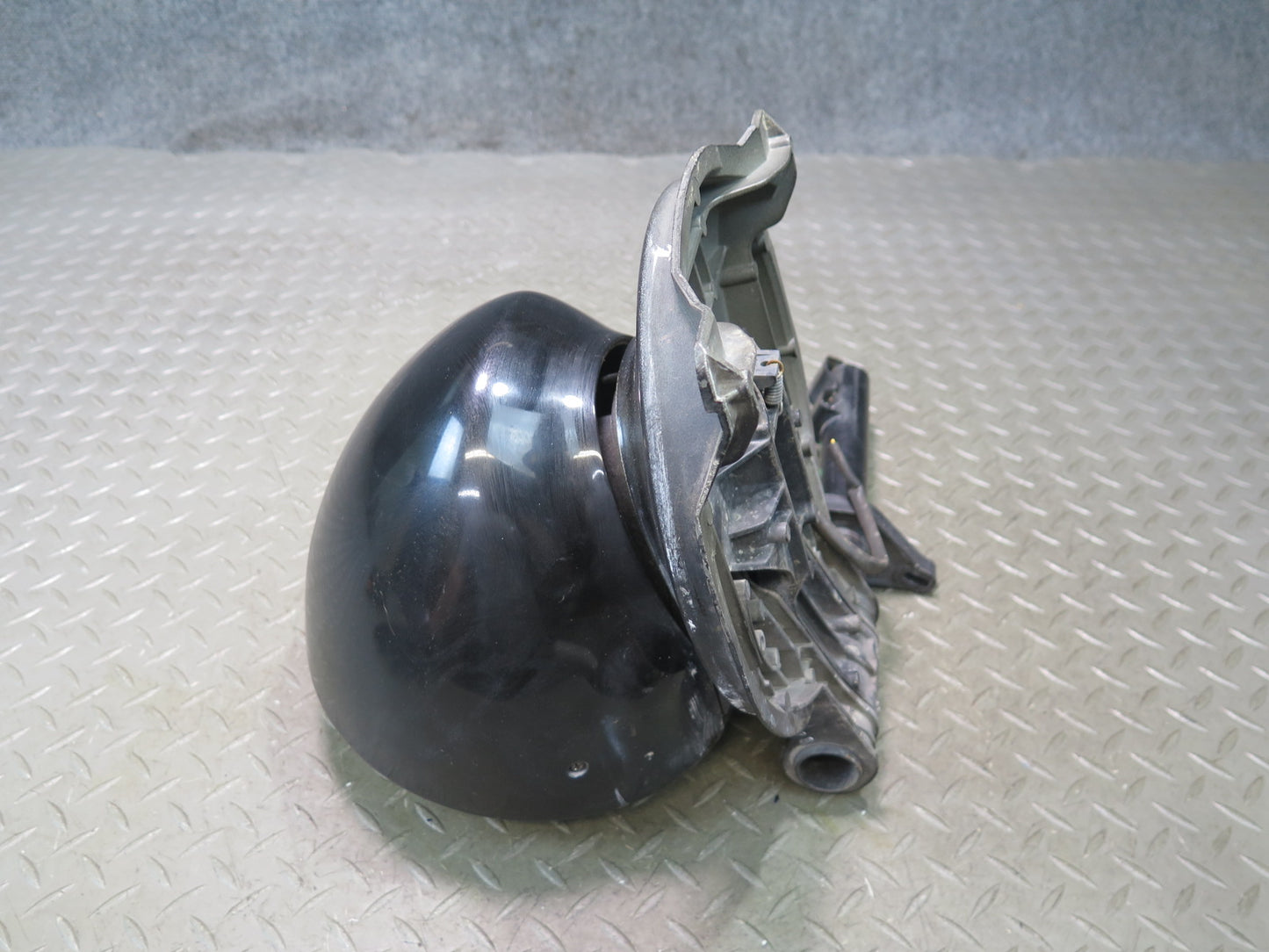 1978-1986 Porsche 928 S Front Left Side Halogen Headlight Lamp Assembly