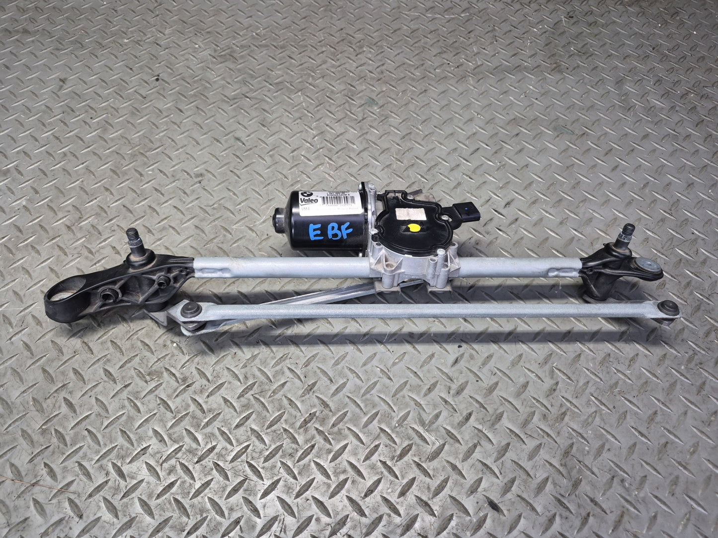 2015-2020 BMW F32 F33 F82 F83 M4  Windshield Wiper Transmission Linkage w Motor