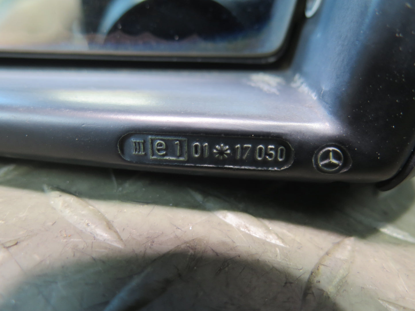 73-89 Mercedes R107 560SL Left Exterior Side View Mirror Glass Discoloration