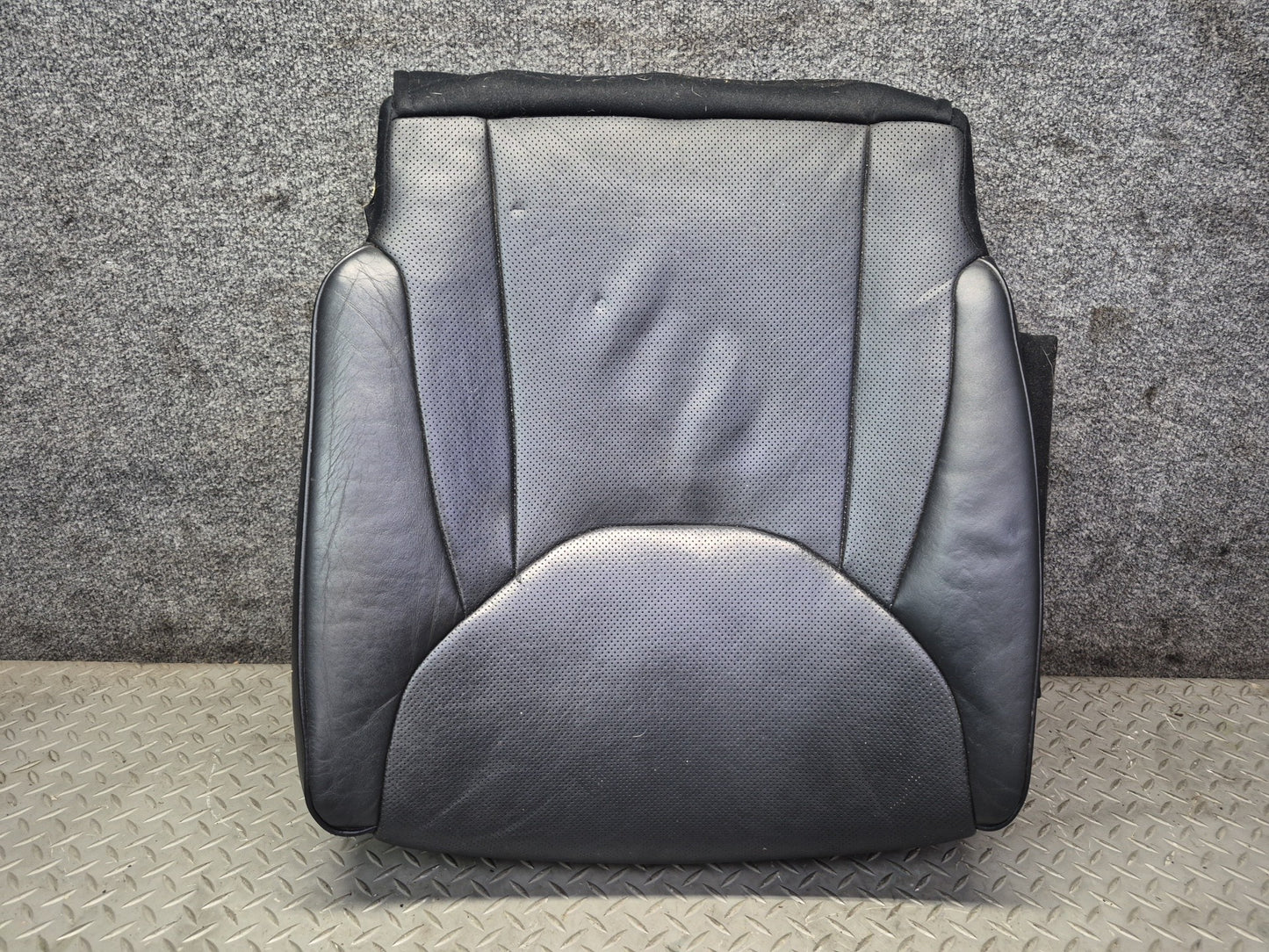 01-03 Lexus UCF30L LS430 Front Right Pass Seat Lower Leather Cushion Black OEM