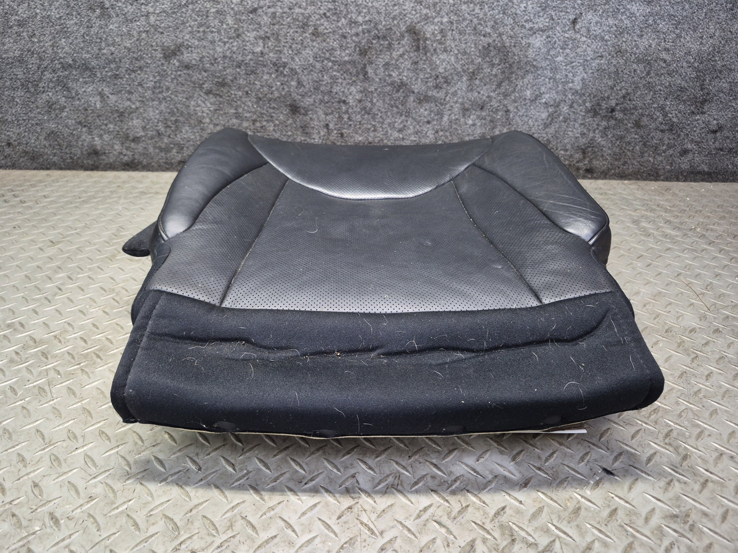 01-03 Lexus UCF30L LS430 Front Right Pass Seat Lower Leather Cushion Black OEM