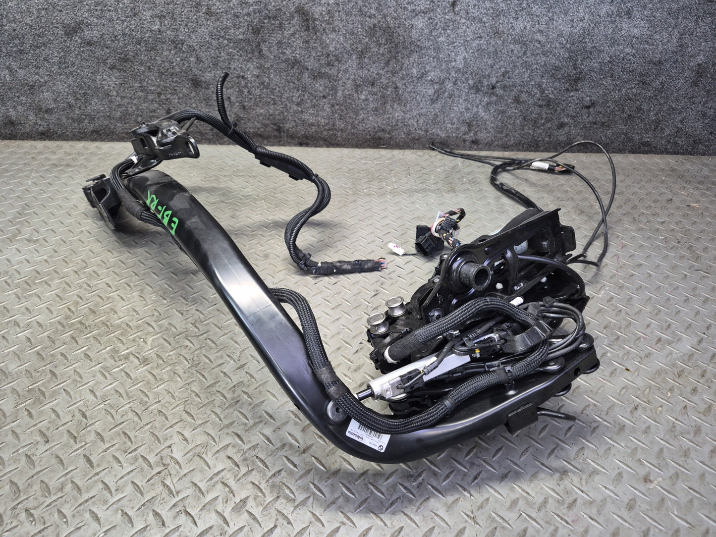 2015-2020 BMW F33 F83 M4 Convertible TOP Roof Right Hinge w Motor