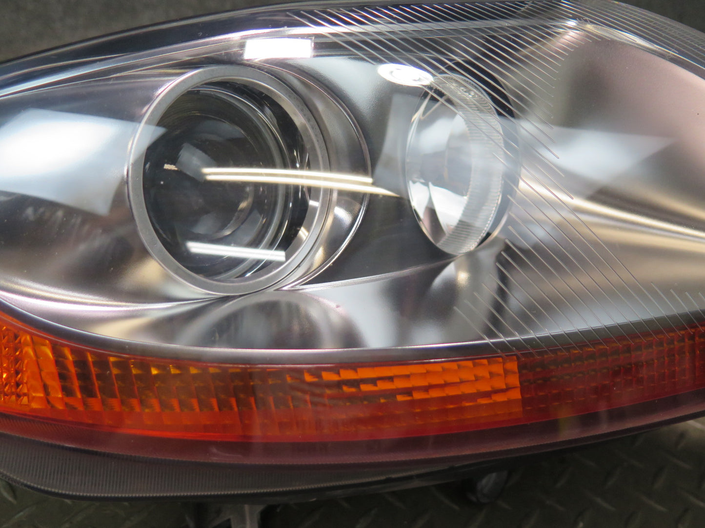 03-05 BMW E85 Z4 3.0L Front Right Bi-xenon Headlight Lamp OEM
