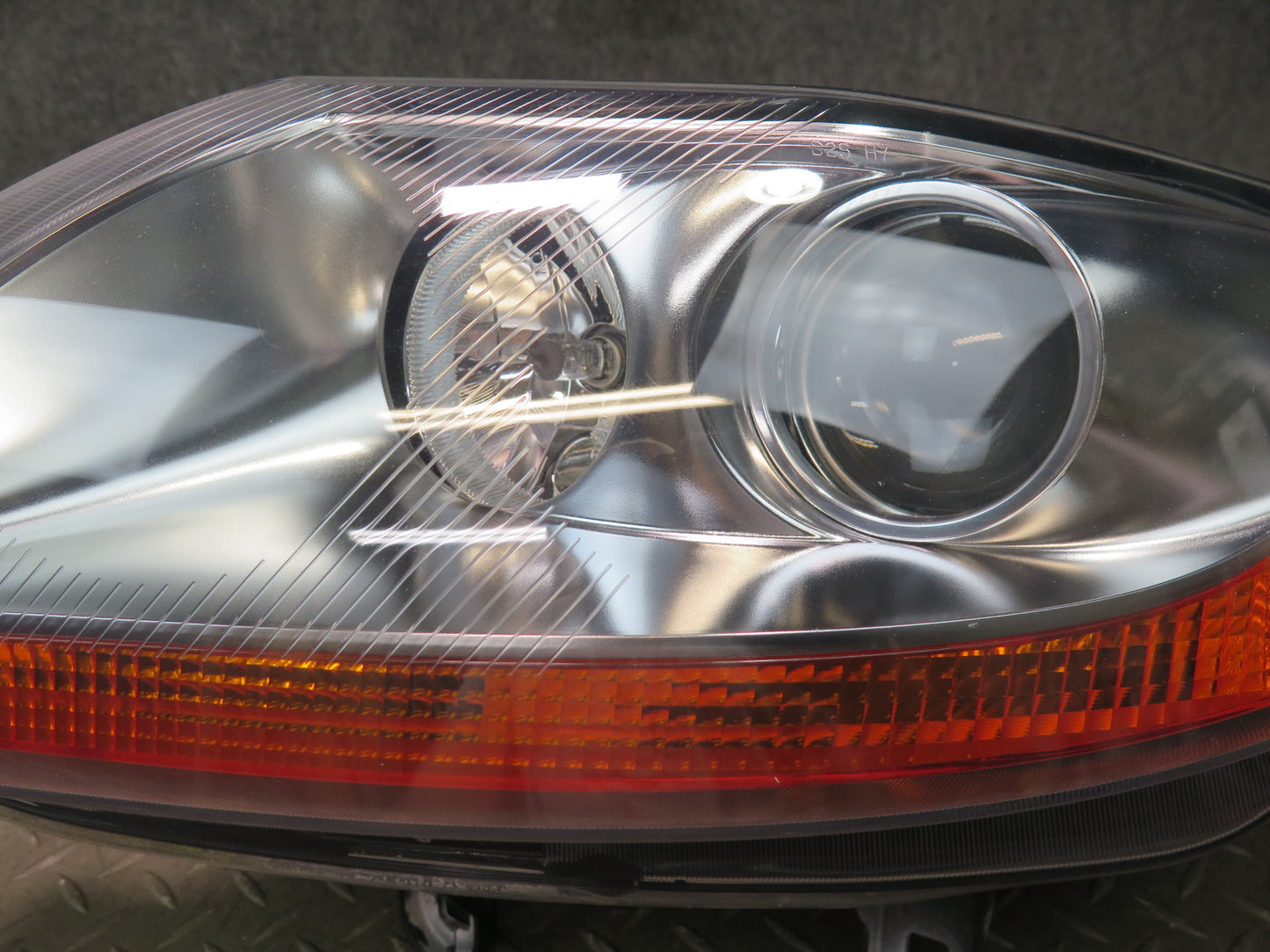 03-05 BMW E85 Z4 3.0L Front Left Bi-xenon Headlight Lamp OEM