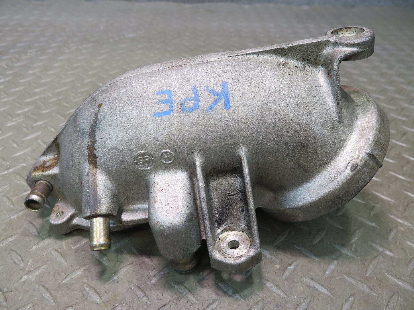 1985-1986 Porsche 928 S 5.0L V8 Engine Throttle Body Housing 9281101993R