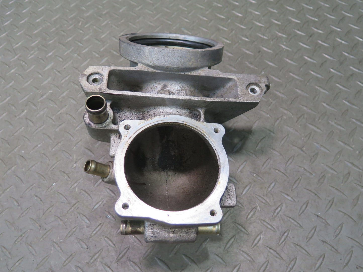 1985-1986 Porsche 928 S 5.0L V8 Engine Throttle Body Housing 9281101993R