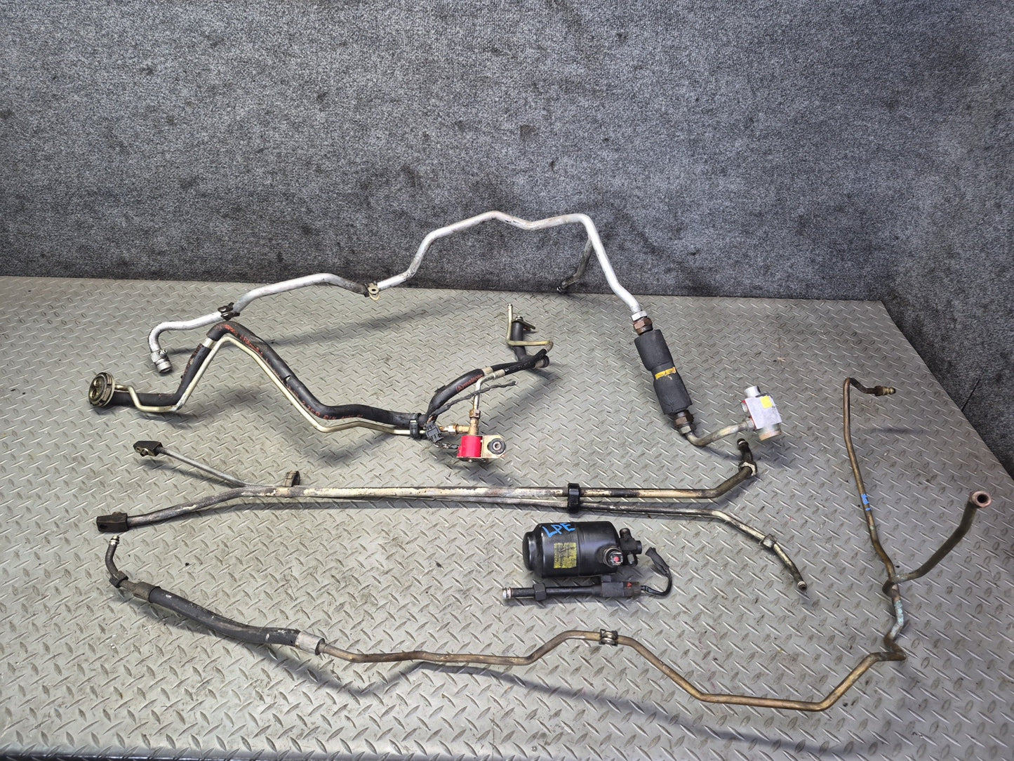 1985-1986 Porsche 928 A/C Air Conditioning Hose Pipe Line Dryer Set