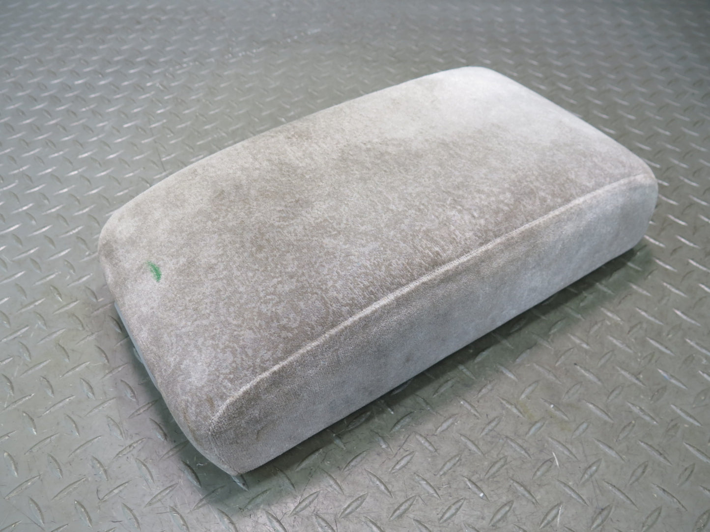 99-01 Toyota Crown JZS175 Center Console Armrest Storage Lid Gray OEM