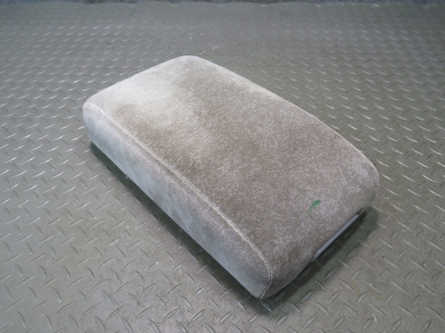 99-01 Toyota Crown JZS175 Center Console Armrest Storage Lid Gray OEM