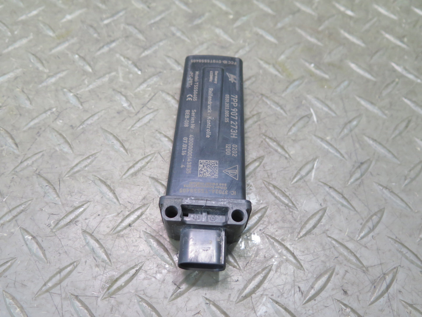 2011-2018 Porsche Cayenne 958 TPMS RDC Tire Pressure Monitor Sensor 7PP907273H
