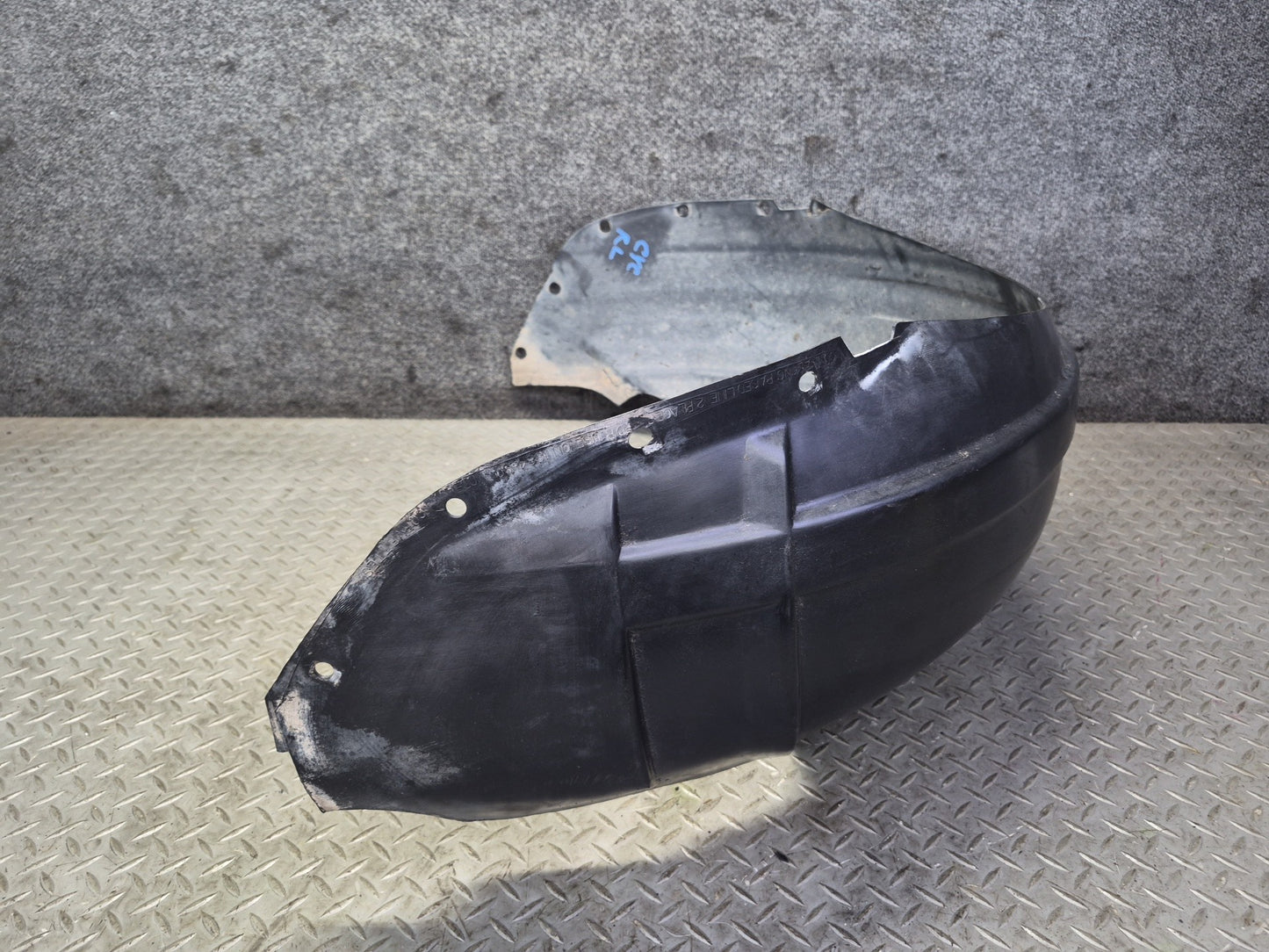 84-96 Chevrolet Corvette C4 Rear Left Fender Liner Splash Shield Guard OEM