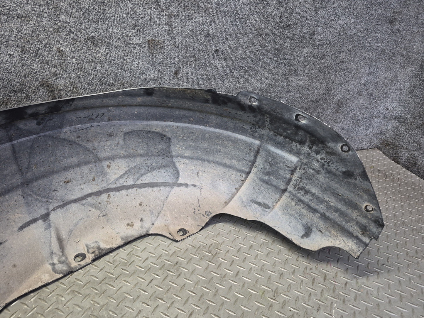 84-96 Chevrolet Corvette C4 Rear Left Fender Liner Splash Shield Guard OEM