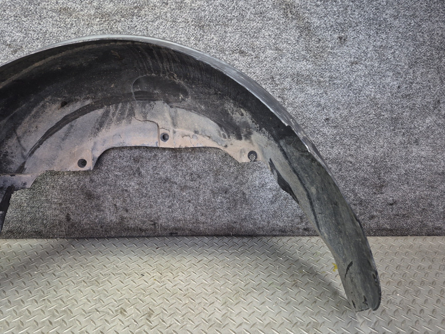 84-96 Chevrolet Corvette C4 Rear Right Fender Liner Splash Shield Guard OEM