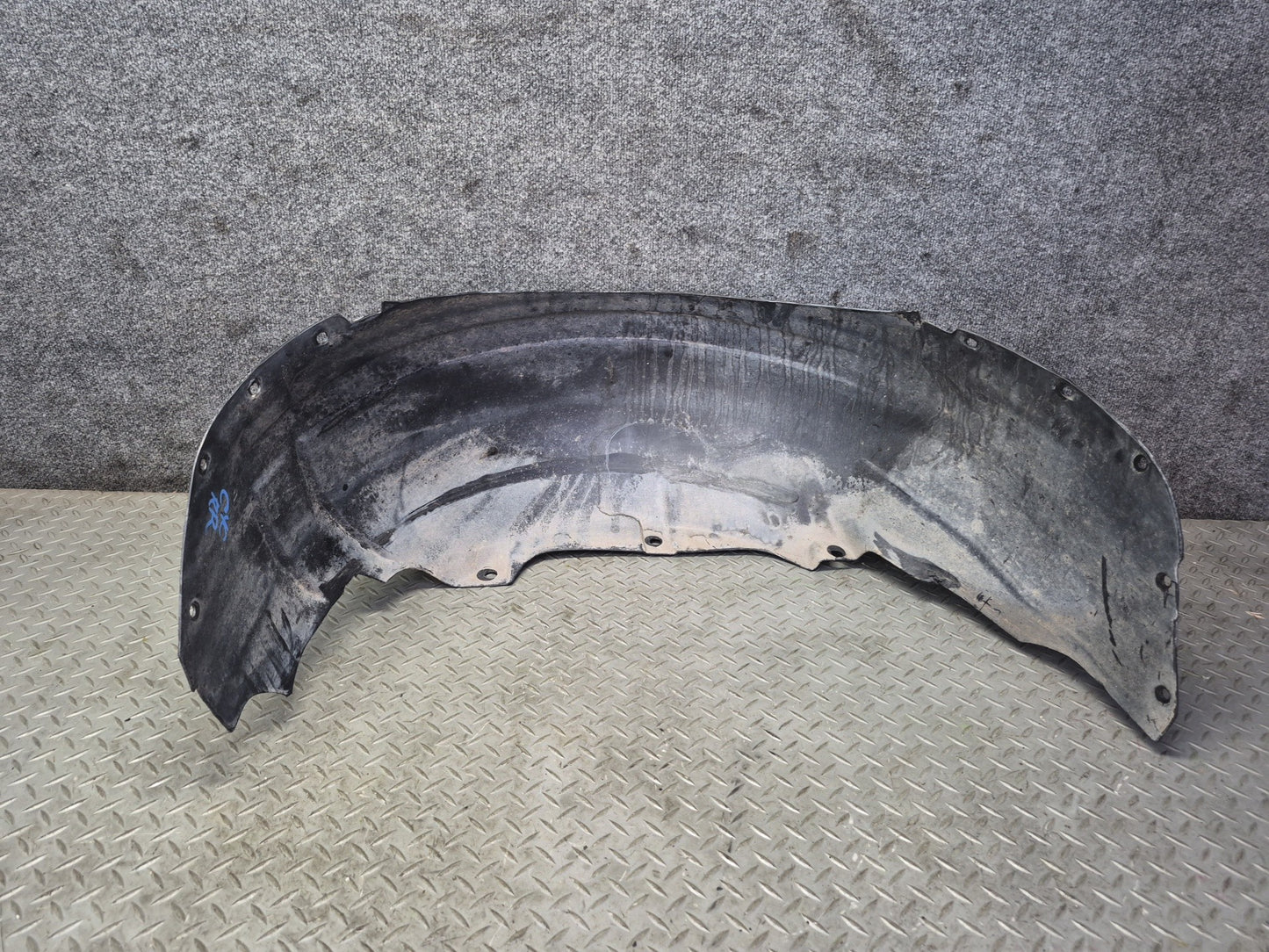 84-96 Chevrolet Corvette C4 Rear Right Fender Liner Splash Shield Guard OEM