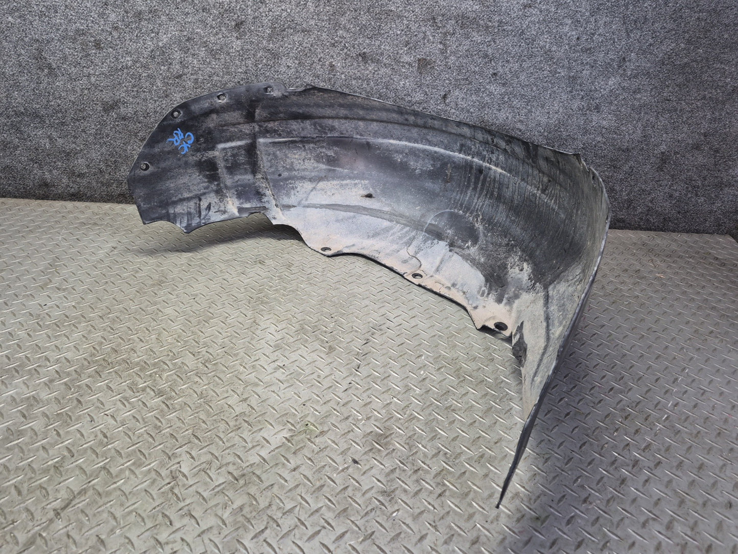 84-96 Chevrolet Corvette C4 Rear Right Fender Liner Splash Shield Guard OEM