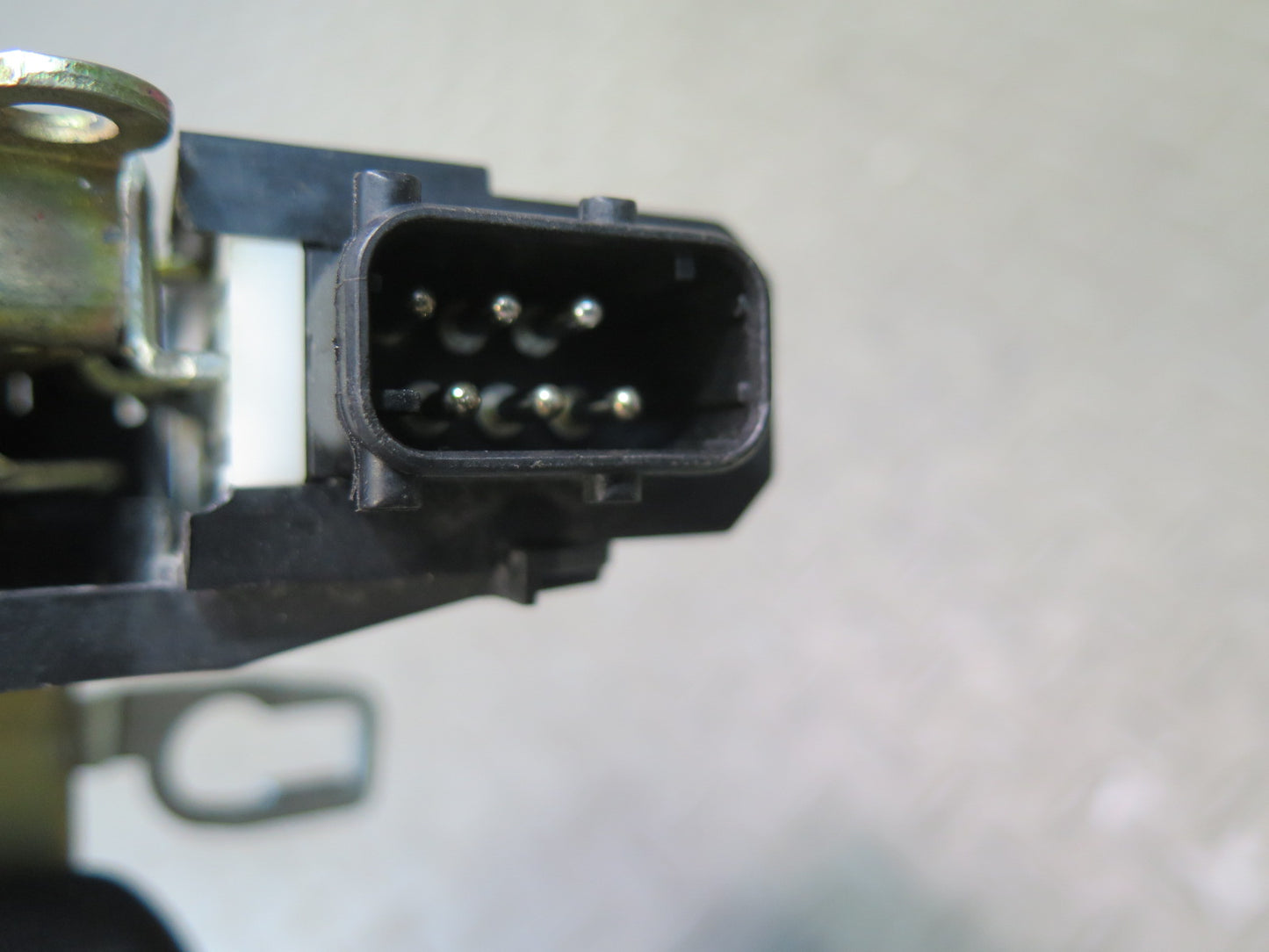 97-99 BMW E36 318ic Convertible Coupe Front Left Door Lock Latch Actuator OEM