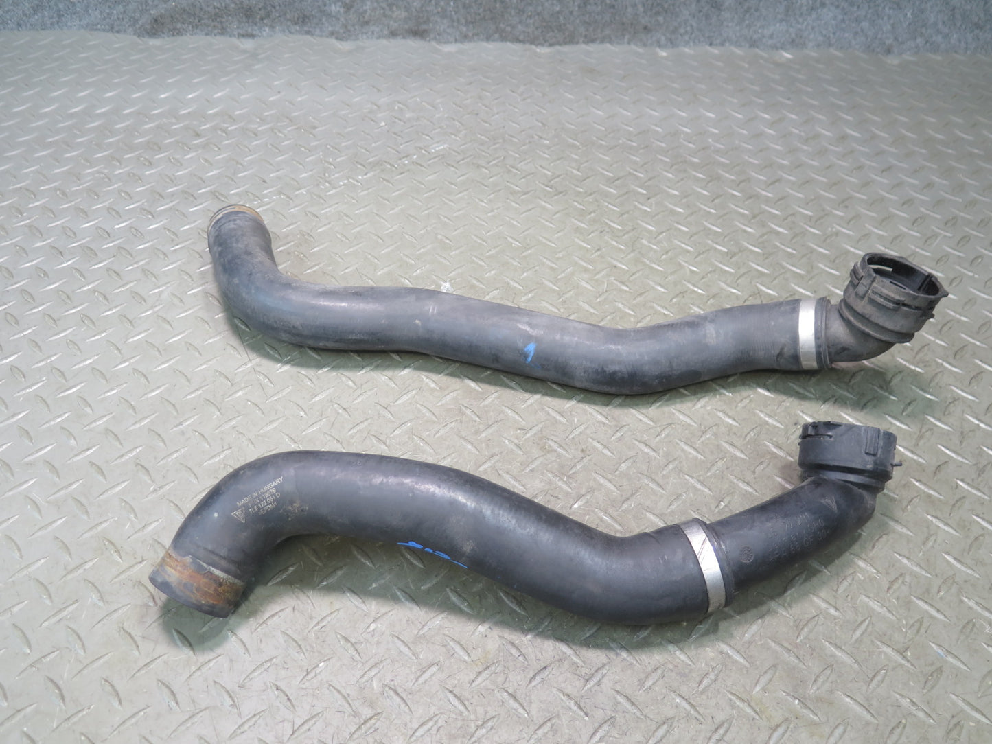 08-10 Porsche Cayenne 957 4.8L Engine Radiator Coolant Hose Pipe Line Set of 2
