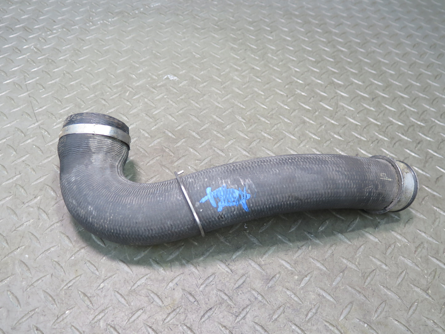 2008-2010 Porsche Cayenne 957 Turbo Intercooler Hose Pipe Line 7L5145834D