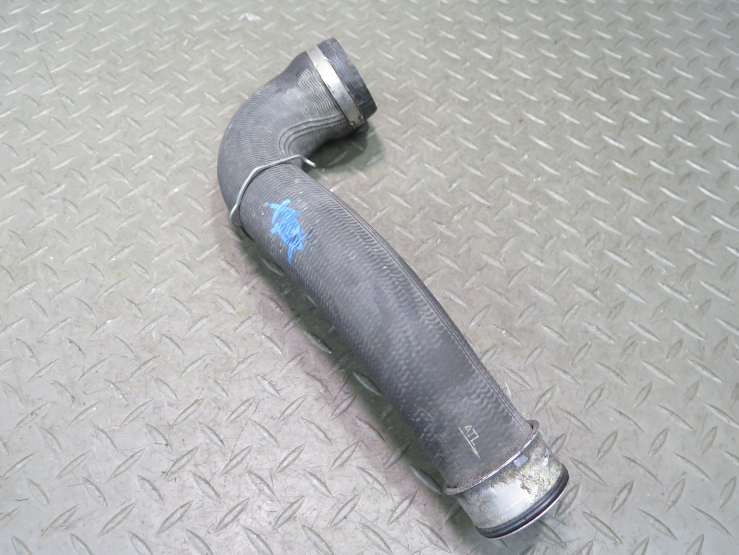 2008-2010 Porsche Cayenne 957 Turbo Intercooler Hose Pipe Line 7L5145834D