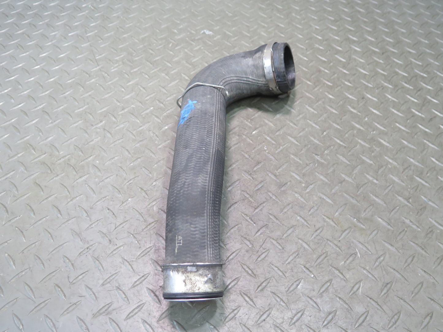2008-2010 Porsche Cayenne 957 Turbo Intercooler Hose Pipe Line 7L5145834D