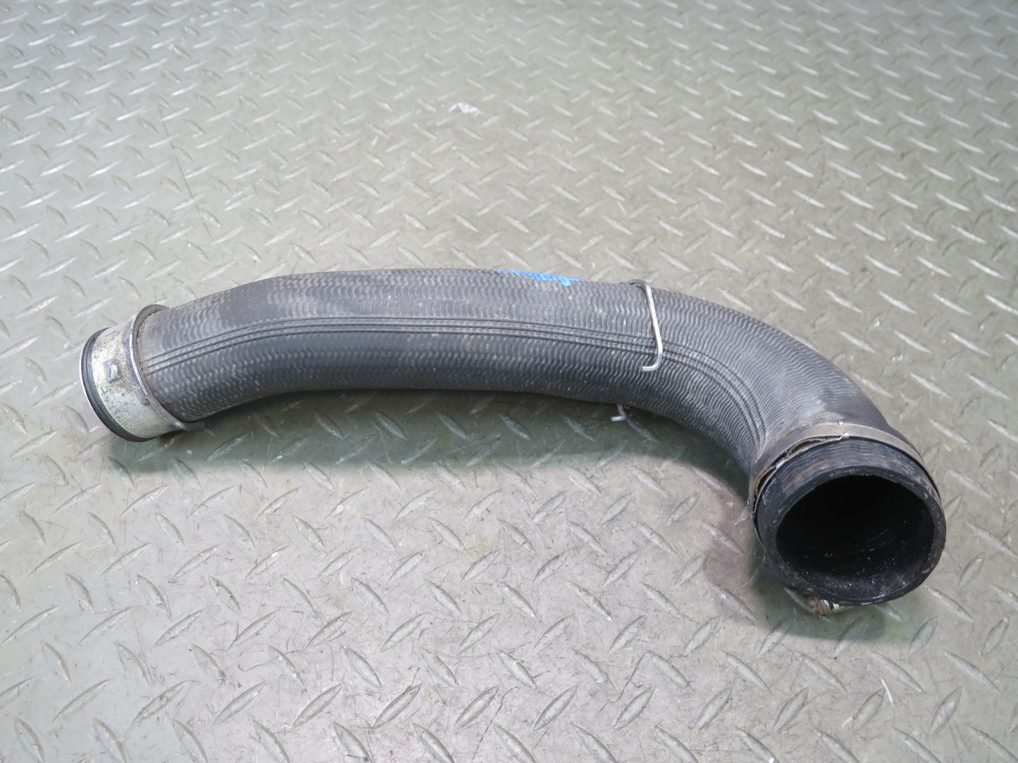 2008-2010 Porsche Cayenne 957 Turbo Intercooler Hose Pipe Line 7L5145834D