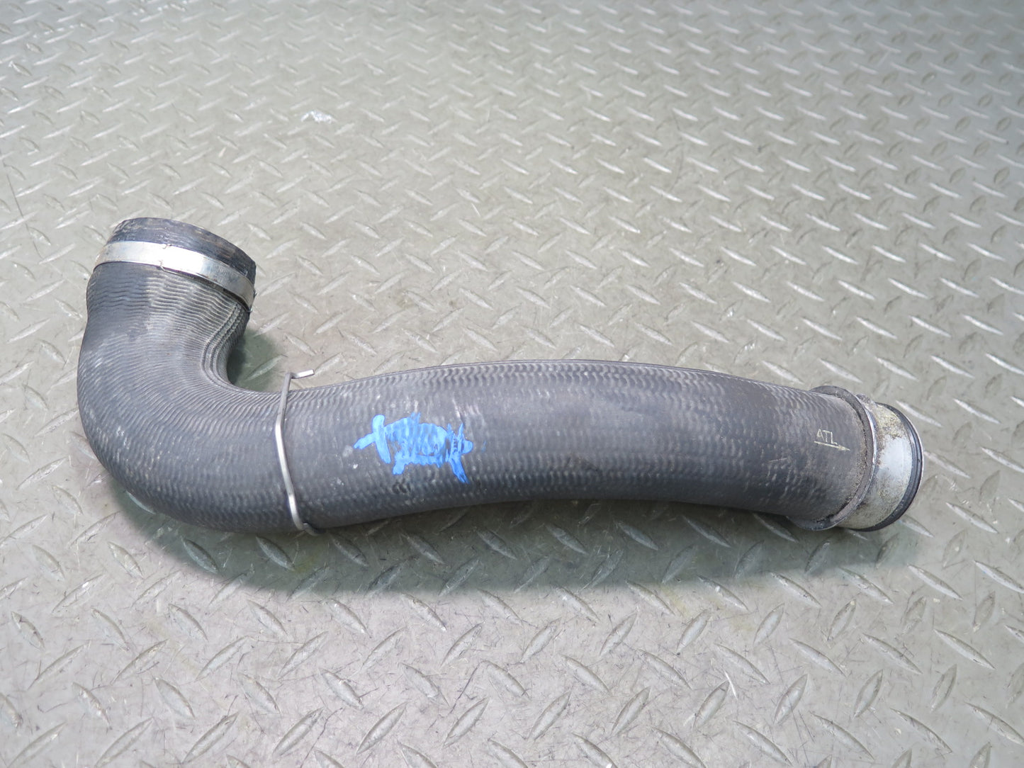 2008-2010 Porsche Cayenne 957 Turbo Intercooler Hose Pipe Line 7L5145834D